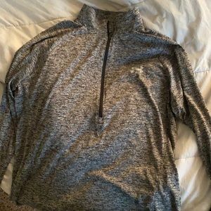 Xl loose heat gear under armour pullover